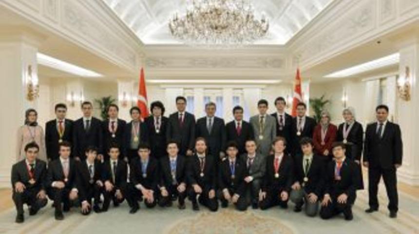 &Ccedil;ankaya K&ouml;şk&uuml;, Bilim Olimpiyatı&rsquo;nda Dereceye Giren &Ouml;ğrencileri Ağırladı