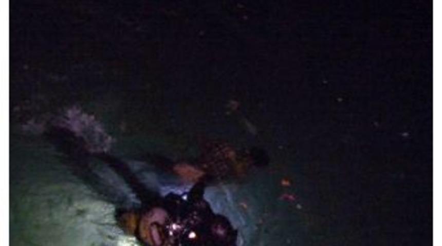 Köpekten korkup kanala düşen genç boğuldu