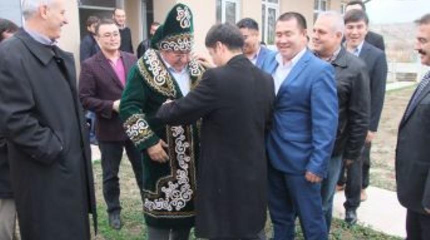 Kazak Işadamları Yeşil K&uuml;re'nin Tesisine Hayran Kaldı