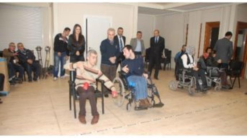 Başkan Doğan, Engellileri Ziyaret Etti