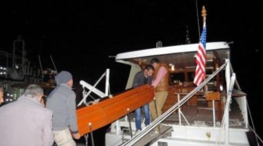 Selde Kaybolan Yunan Profes&ouml;r&uuml;n Cenazesi Rodos'a G&ouml;t&uuml;r&uuml;ld&uuml;