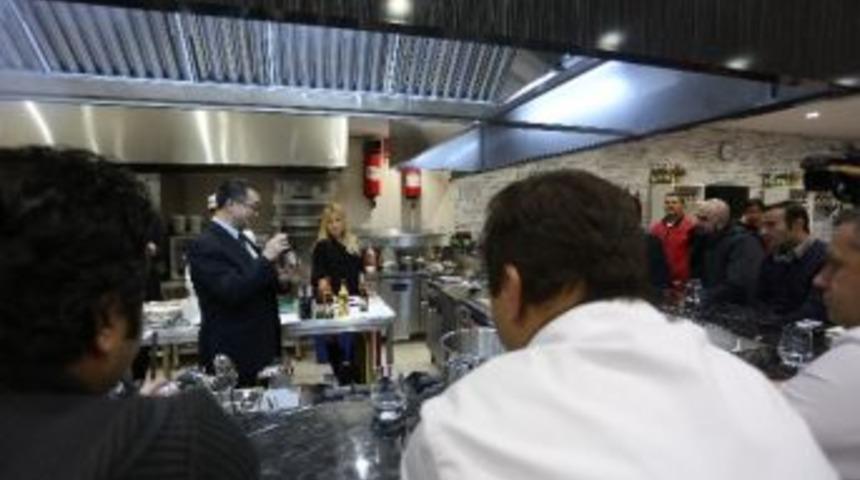 İstanbullular'a &Ouml;zel Kikkoman Soya Sosunu, Şef Aş&ccedil;ılara Tattırdı