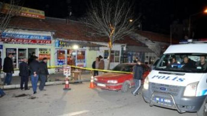 Aksaray&rsquo;da Silahlı Ve Bı&ccedil;aklı Kavga: 1 Yaralı