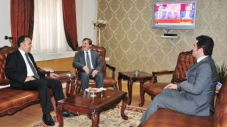 Vali Altıparmak Erzincan &Uuml;niversitesinde&hellip;