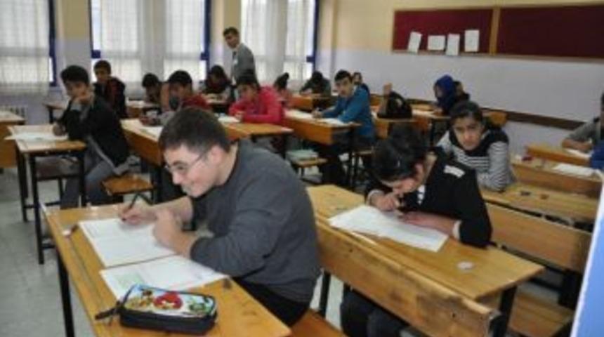 Muş’ta Merkezi Ortak Sınavlar Başladı