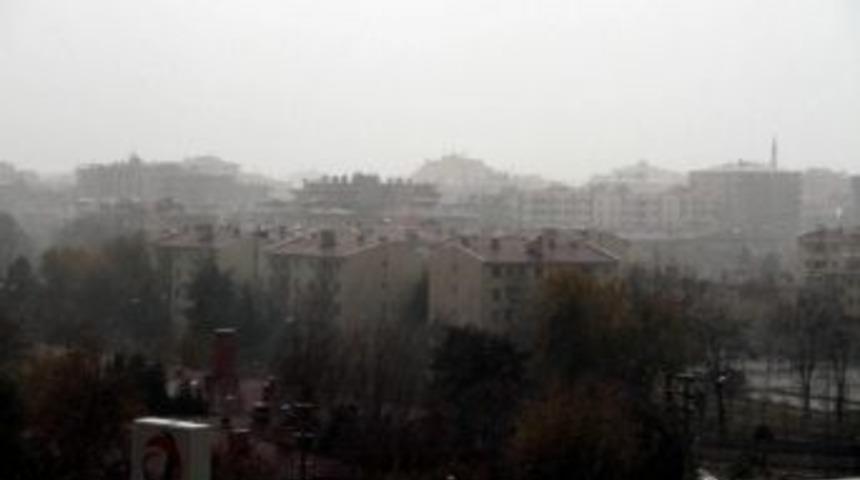 Diyarbakır&rsquo;da Şiddetli Yağmur Hayatı Olumsuz Etkiledi