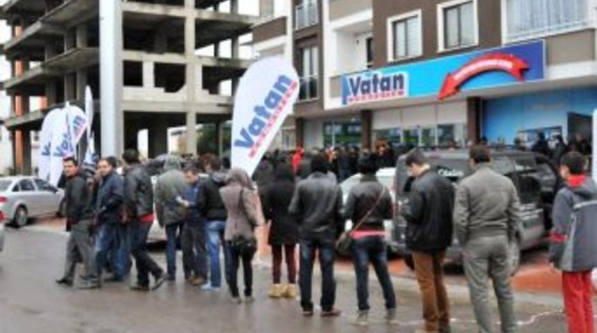 Yalova'da İndirim İzdihamı