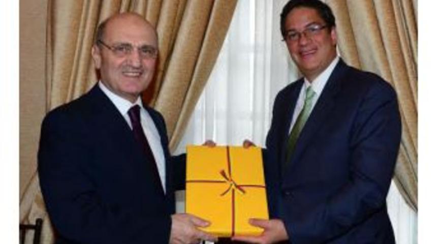 Bakan Bayraktar&rsquo;ın Kolombiya Ziyareti