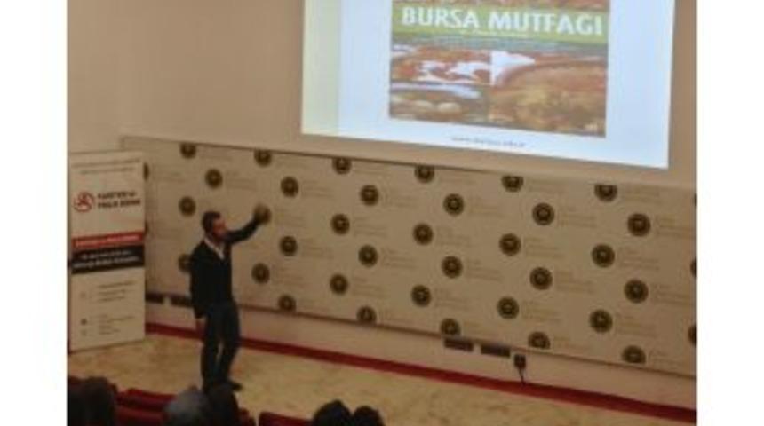 &Uuml;nl&uuml; Şef Akkor Tecr&uuml;belerini Orhangazi &Uuml;niversitesi &Ouml;ğrencileriyle Paylaştı