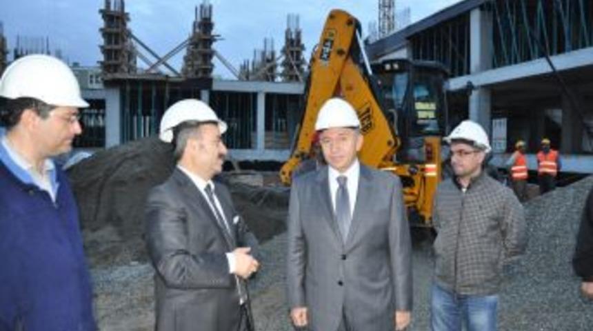 Nihat &Ouml;zdemir: T&uuml;rkiye&rsquo;nin En B&uuml;y&uuml;k Eğitim Kompleksini Siirt&rsquo;e Yapıyoruz