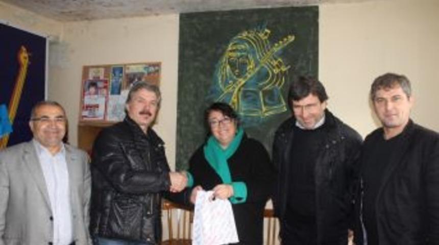 BALKAN-DER &Uuml;yeleri Nazım Hikmet K&uuml;lt&uuml;r Evi&rsquo;ni Ziyaret Etti