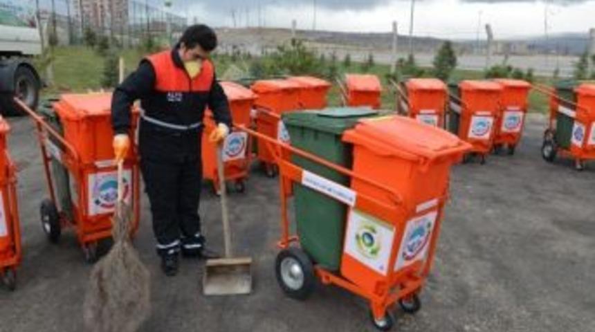 26 Adet 240 Litre Kapasiteli &Ccedil;&ouml;p Toplama Arabası