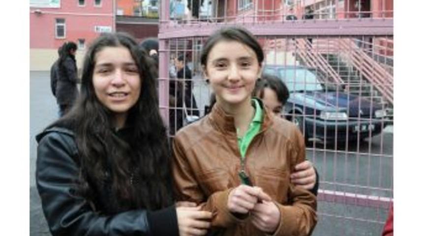 SBS'den Y&uuml;z&uuml; G&uuml;lerek &Ccedil;ıkanlar, Sınava Dershaneyle Hazırlanan &Ouml;ğrenciler