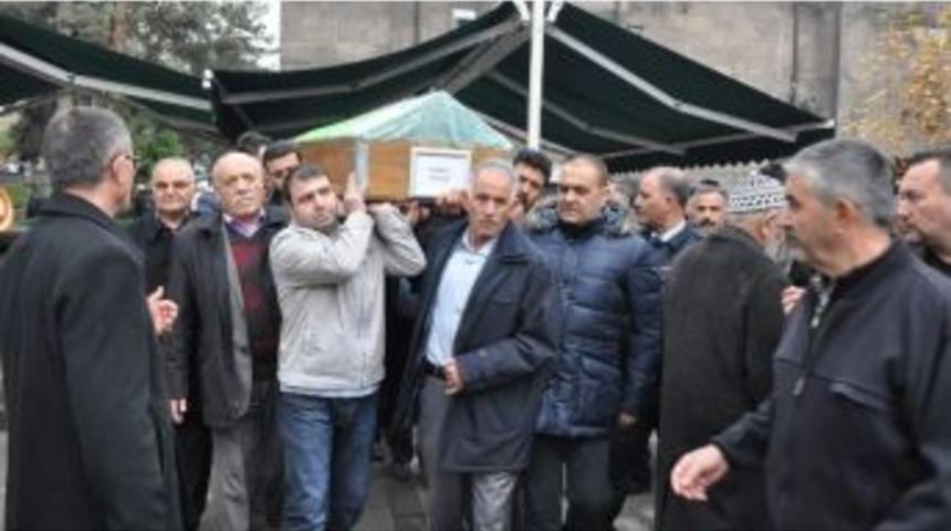 Gazeteci Tevfik Işık'ın Acı G&uuml;n&uuml;