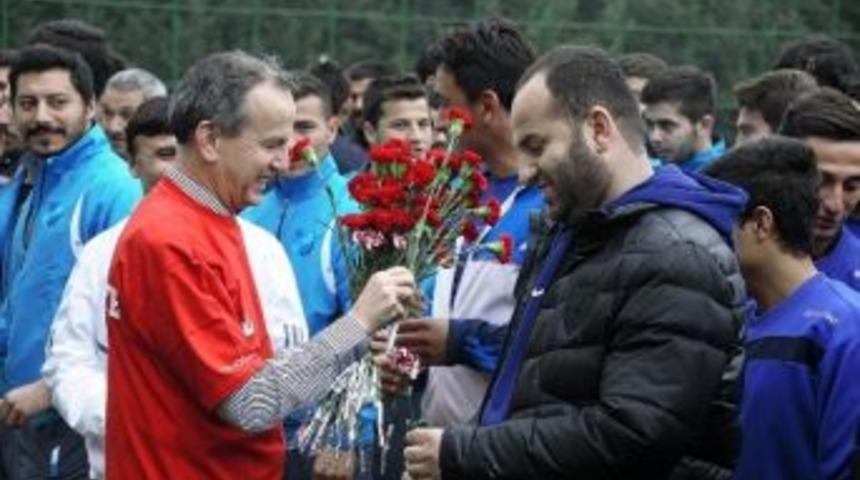 &Uuml;niversiteler Arası Futbol M&uuml;sabakaları Osmaniye'de Başladı