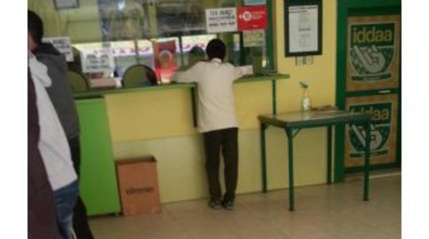 &Ouml;ğrenciler Şans Oyunları Kıskacında