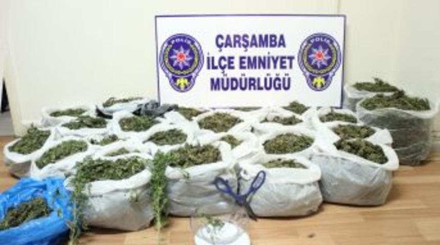 &Ccedil;arşamba&rsquo;da Uyuşturucu Operasyonu
