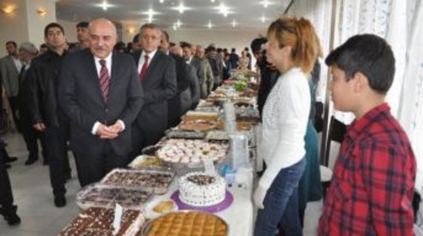 Şehit Polis Aileleri Yararına Kermes D&uuml;zenlendi