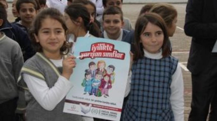 Yetim Kardeşlerine Sahip &Ccedil;ıktılar