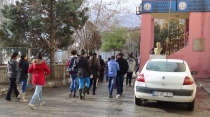 Hakkari&rsquo;de Merkezi Ortak Sınav Heyecanı Yaşandı