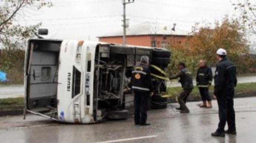 Midib&uuml;s Devrildi: 5 Yaralı