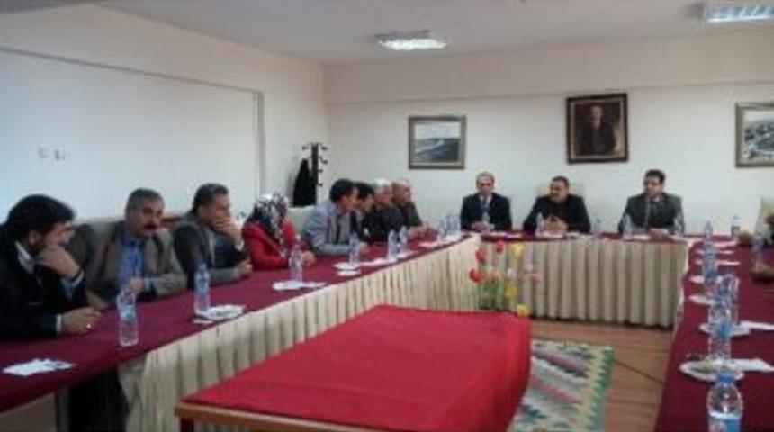 Dedaş Y&ouml;neticileri, Mahalle Muhtarlarıyla Bir Araya Geldi