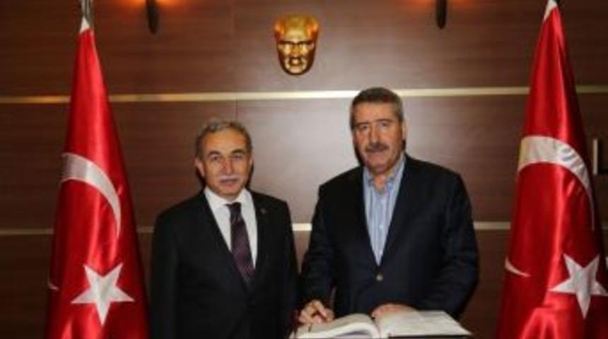 Vali Kıra&ccedil;&rsquo;tan Vali B&uuml;y&uuml;k&rsquo;e Ziyaret