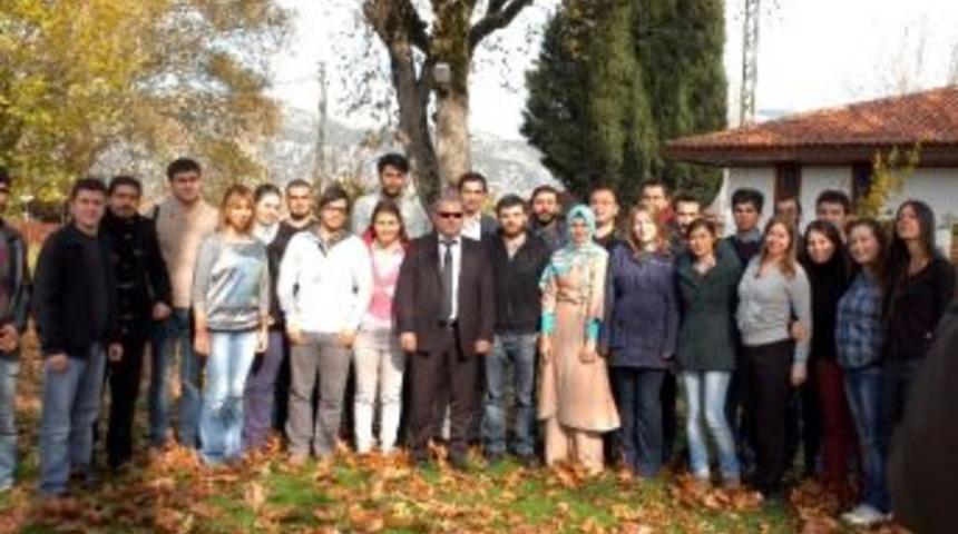 Gen&ccedil;lik Merkezleri, Kapılarını Gen&ccedil;lere A&ccedil;tı