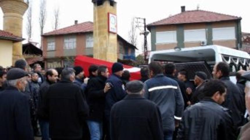 Polis Memuru Sağır Gemerek&rsquo;te Toprağa Verildi