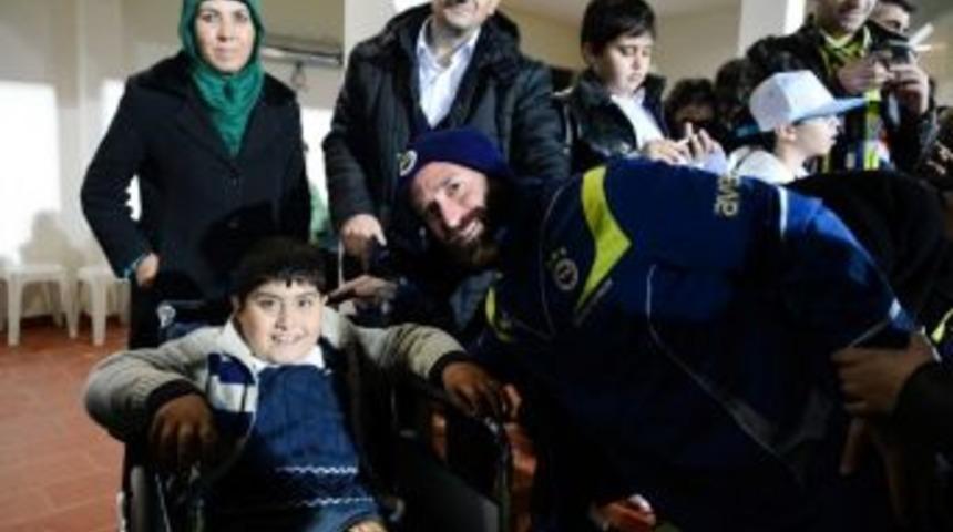 Engelsiz G&ouml;n&uuml;llerin &ldquo;fenerbah&ccedil;e&rdquo; Heyecanı