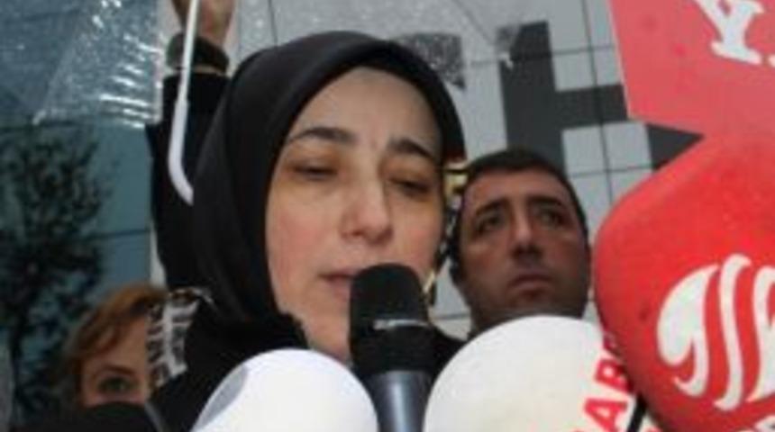 Ak Partili Kadınlardan Kamer Gen&ccedil;&rsquo;e Protesto
