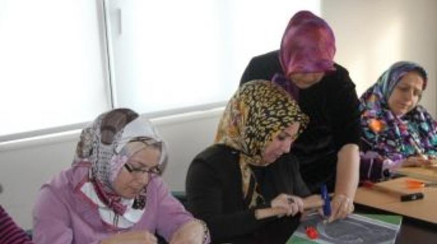 Akyazı Sosyal Gelişim Merkezi Engelleri Kaldırıyor