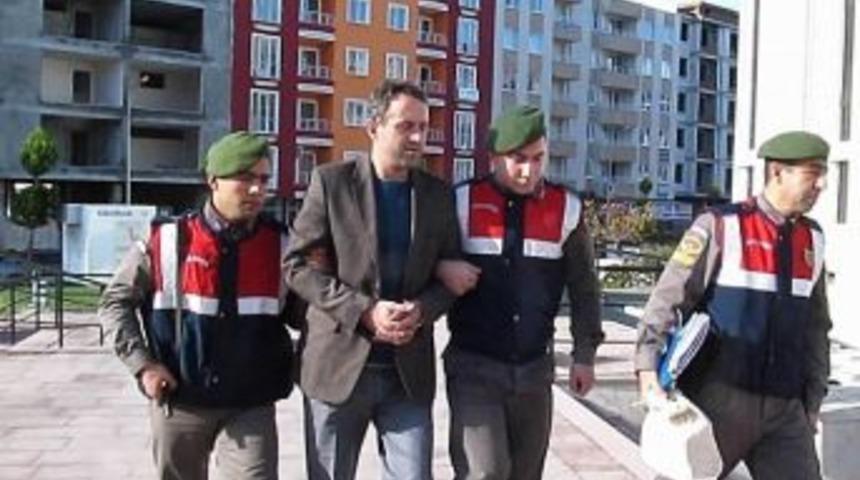 Maskeli İki Kişi Tarafından Evinde Boğularak &Ouml;ld&uuml;r&uuml;ld&uuml;ğ&uuml; &Ouml;ne S&uuml;r&uuml;len Kadının Eşi Tutuklandı