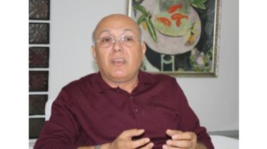 'Kes-yapıştır Y&ouml;ntemiyle Bakanlık Y&uuml;r&uuml;t&uuml;lmez, Nabi Avcı Istifa Etmeli'