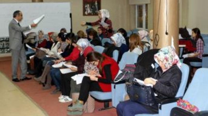 Sivas Belediyesinin A&ccedil;tığı İngilizce Kursuna Yoğun İlgi