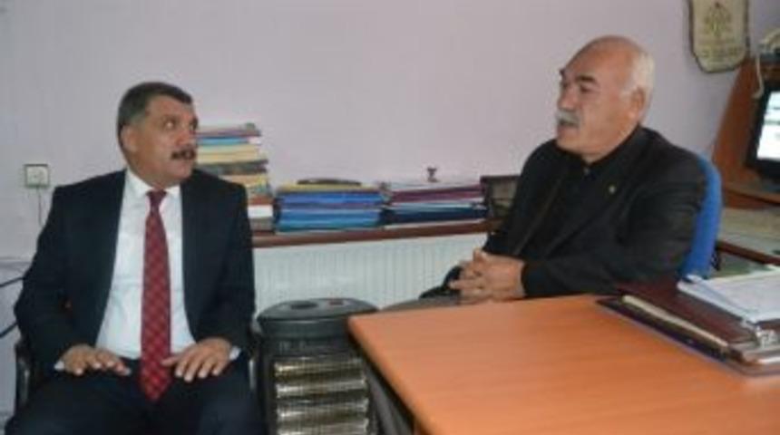 Selahattin G&uuml;rkan, Ziyaretlerini S&uuml;rd&uuml;rd&uuml;