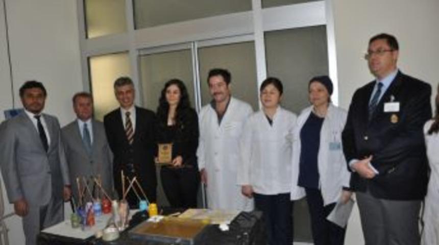 Sandıklı Devlet Hastanesi'nde Hastalar Ebru Sergisi A&ccedil;tı