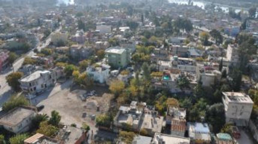 Y&uuml;reğir'deki Kentsel D&ouml;n&uuml;ş&uuml;m Binalarının Ihalesi Yapıldı