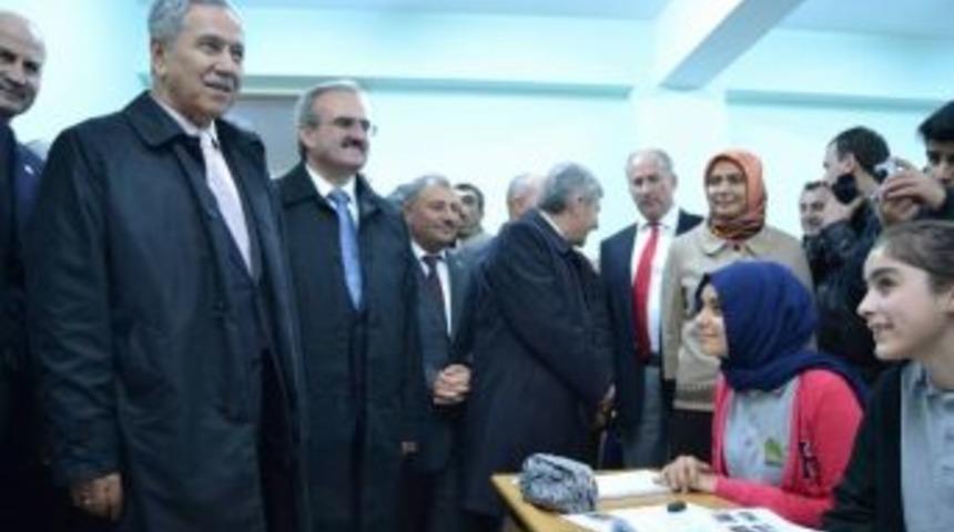 Arın&ccedil;: "geleceğin Altın Nesli Okullarımızda Yetişecek"