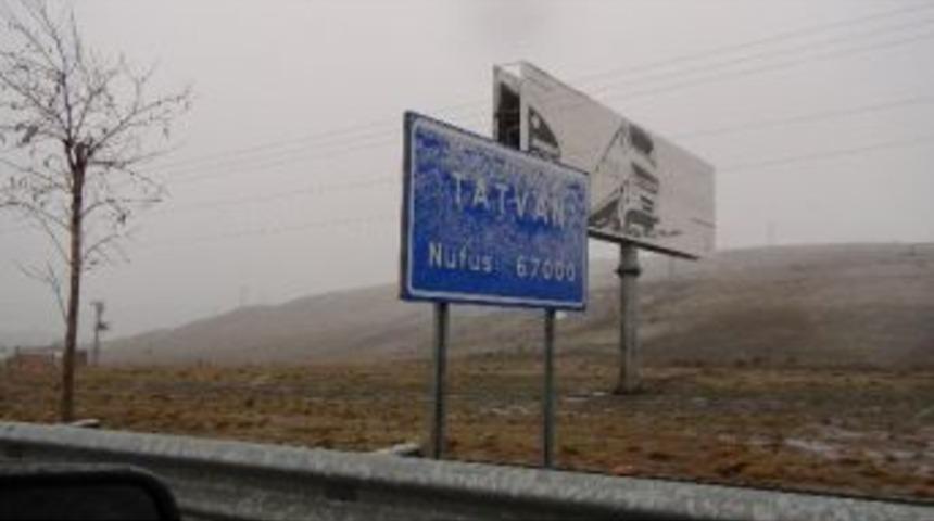 Bitlis&rsquo;e Yılın İlk Karı Yağdı