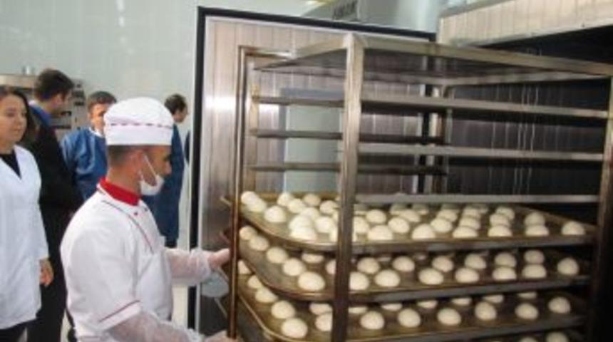 &Uuml;niversite Kendi Ekmeğini &Uuml;retiyor