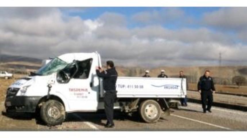 K&ouml;se'de Kaza: 2 Yaralı