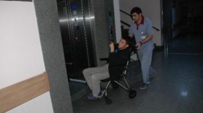 41 &Ouml;ğrenci Yedikleri Pideden Zehirlendi