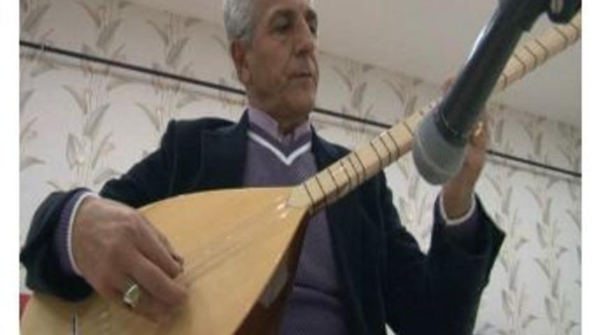 (&ouml;zel Haber) Hem Muayene Ediyor Hem De Konserlerle Moral Veriyor