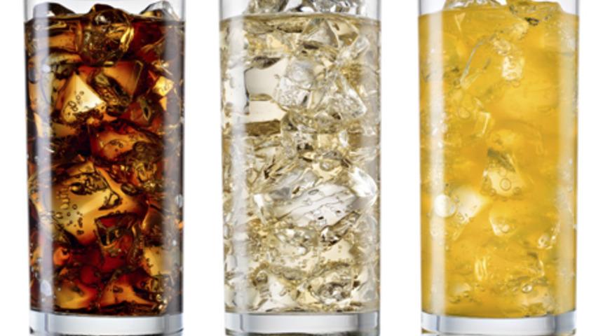 Şekerli ve gazlı i&ccedil;eceklere dikkat!