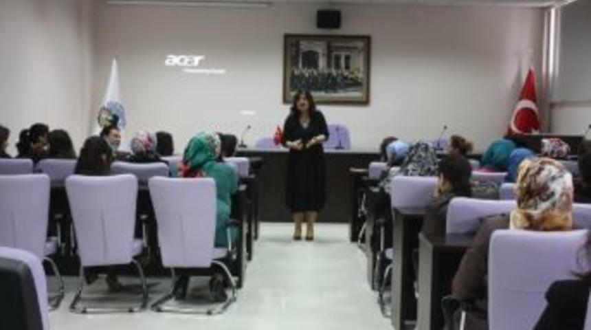 Kula'da &ldquo;geleceğini Y&ouml;neten Kadınlar Projesi&rdquo; Hareketliliği