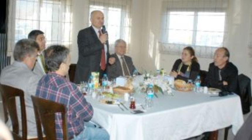 Derbi &Ouml;ncesi Kaynaşma Yemeği