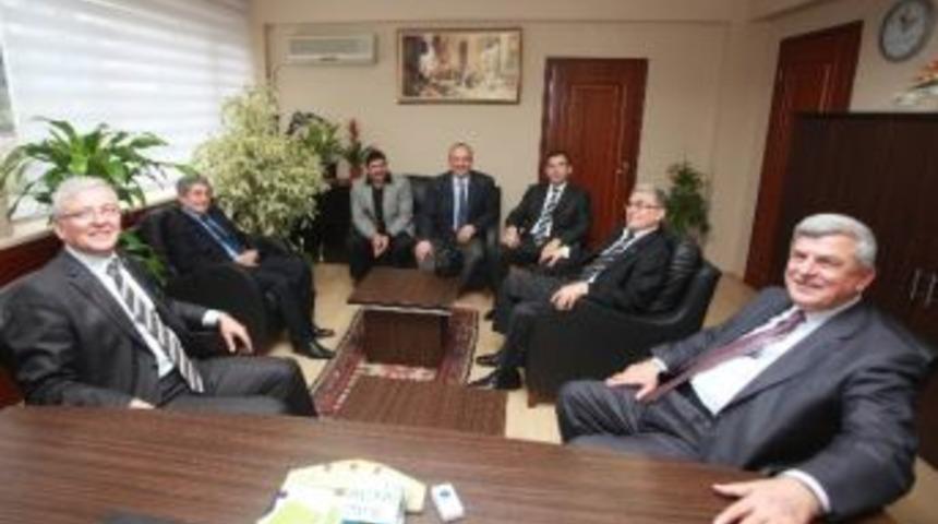 Başkan Karaosmanoğlu, Vali Yardımcılarına Başarılar Diledi