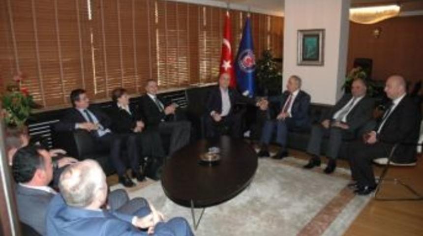 Satso Heyeti T&uuml;rk-iş&rsquo;te