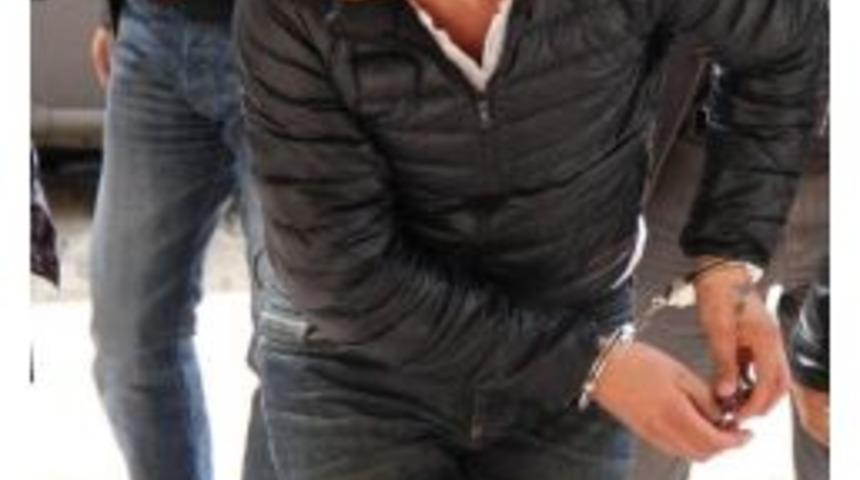 Zili &Ccedil;alıp Yanlış Kişiyi Vuran Gen&ccedil; Yakalandı